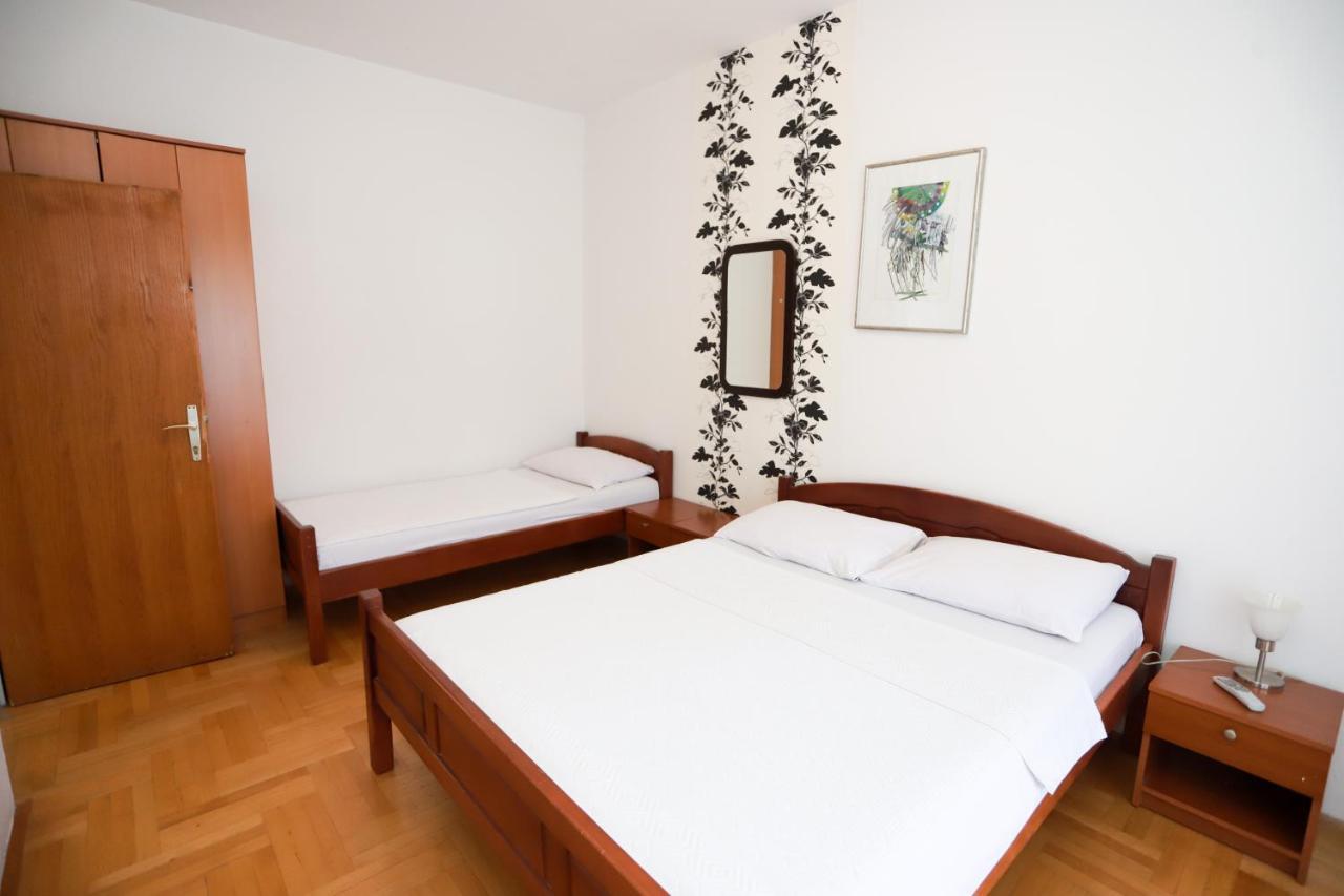 Apartments Cebra ヘルツェグ・ノヴィ エクステリア 写真