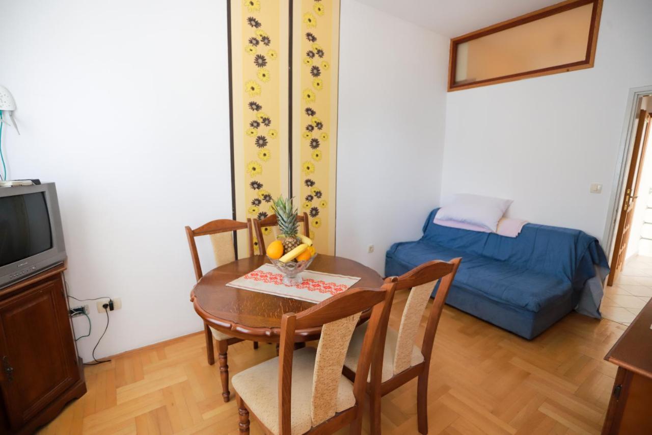 Apartments Cebra ヘルツェグ・ノヴィ エクステリア 写真