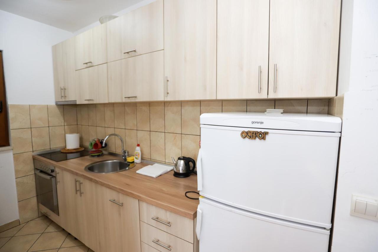 Apartments Cebra ヘルツェグ・ノヴィ エクステリア 写真